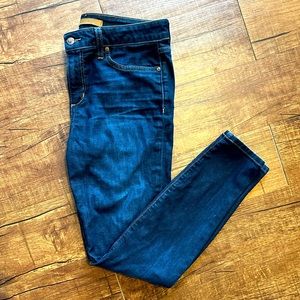 Joes Skinny Jeans- Size 8- Great condition!